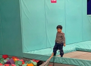 开云体育在线-蹦床表演带来惊险刺激的场面