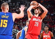 开云体育入口-雄鹿轻取尼克斯，约基奇状态火热的简单介绍