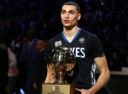 开云下载-F1新赛季揭幕战与NBA冷门夜，速度与坚韧的交响