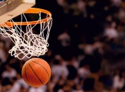 开云在线直播-范弗利特大场面先生！黄蜂对阵深圳队，他如何主宰关键时刻？