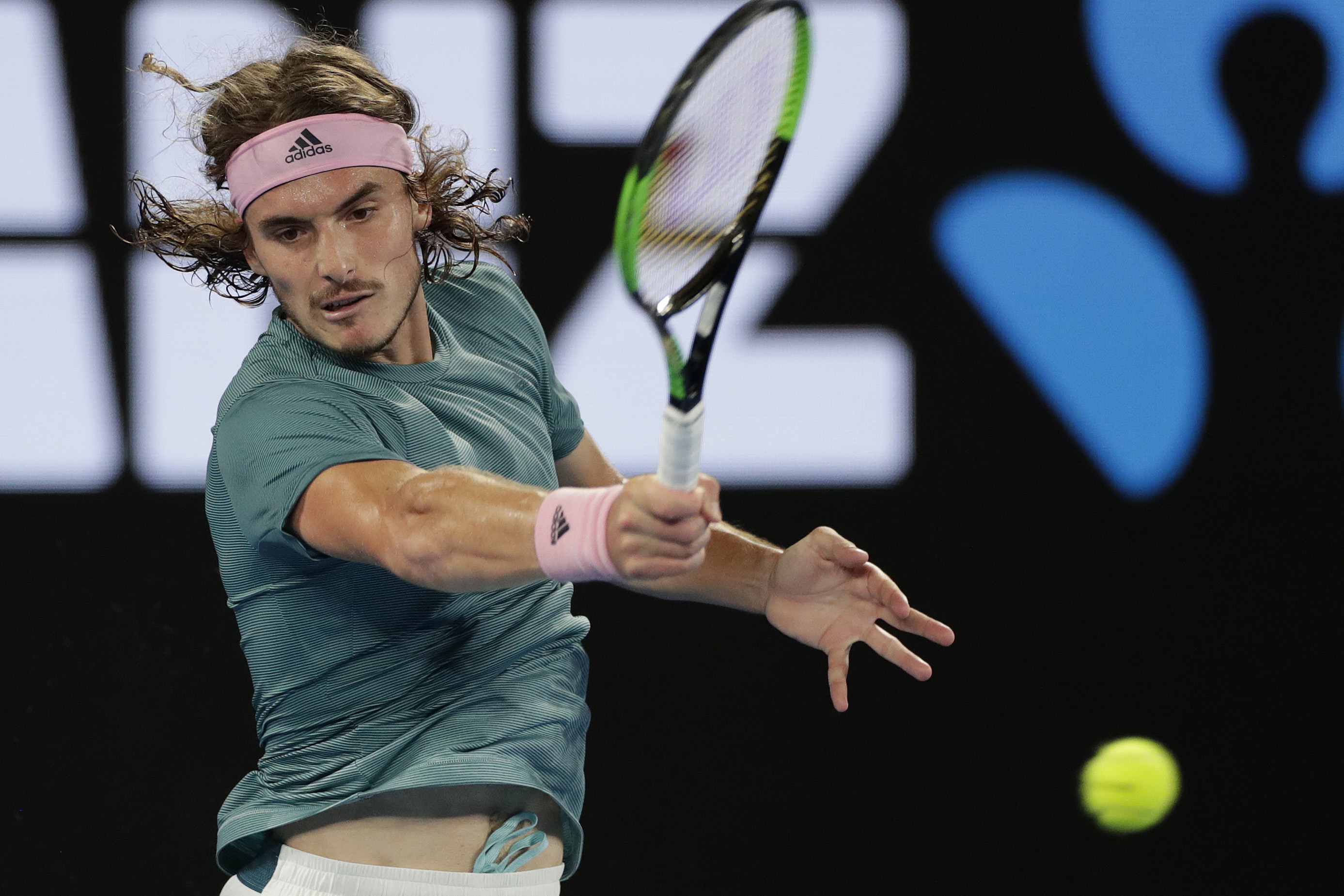 美国网球队轻取欧洲网球队，西西帕斯惊艳世界的简单介绍