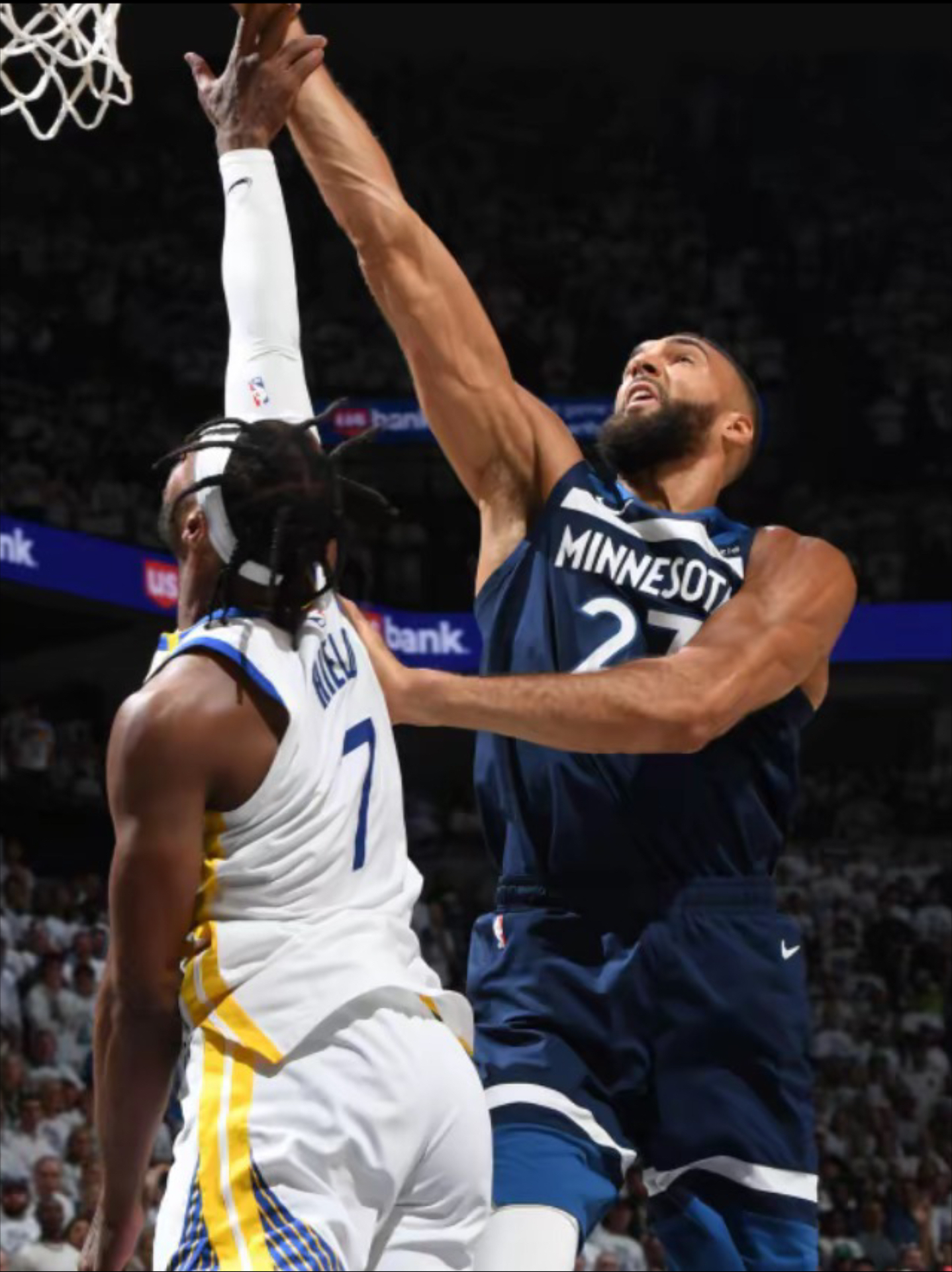 勇士客场惨败魔术，遭遇三连败