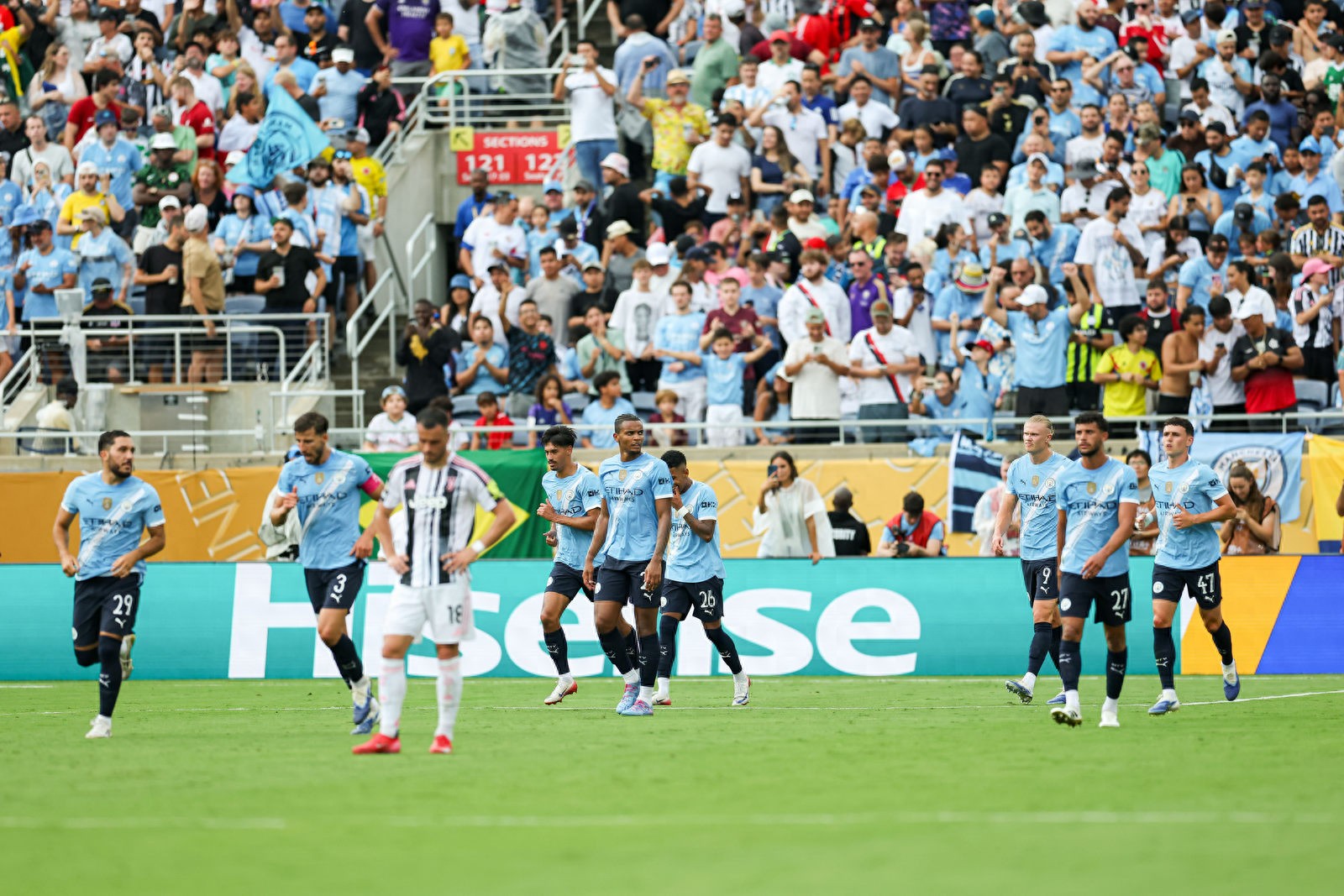 包含曼城外援伤愈归队，迎来好消息的词条