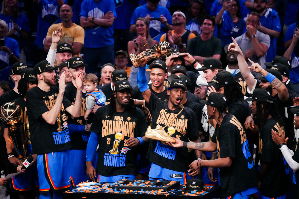 包含美国的大型篮球职业赛事产生新的夺冠热门的词条