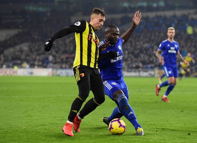 诺维奇客场击败沃特福德，取得关键三分