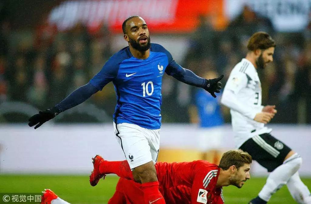 包含奥地利队横扫法国队，奥恰洛夫惊艳四座的词条