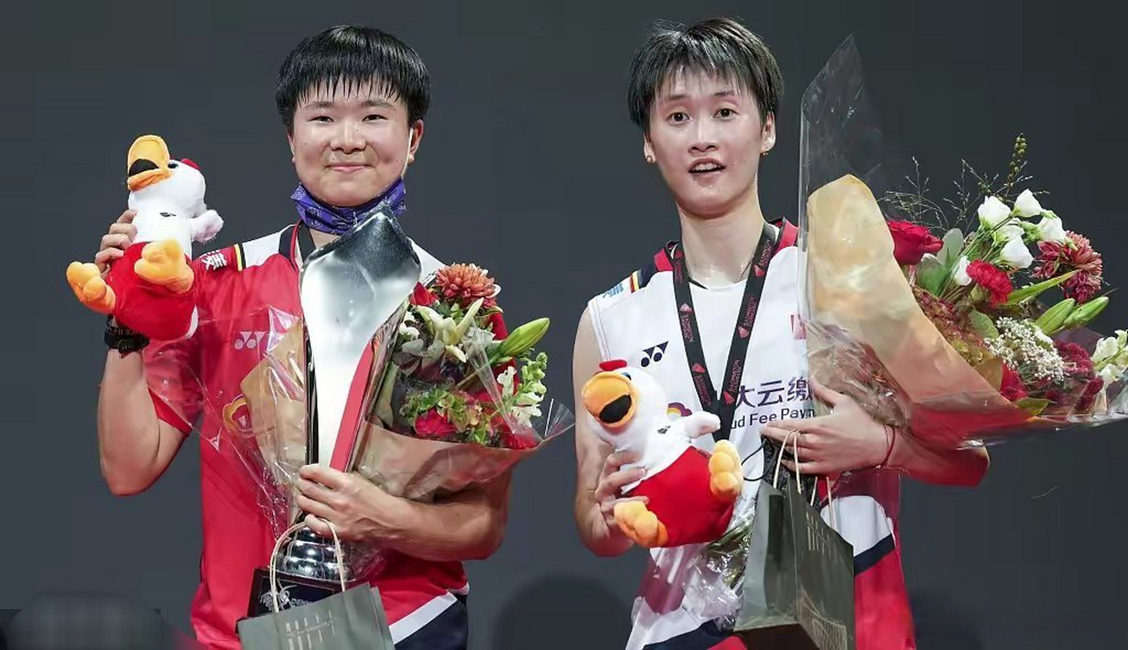 泰国队碾压丹麦队，石宇奇关键制胜