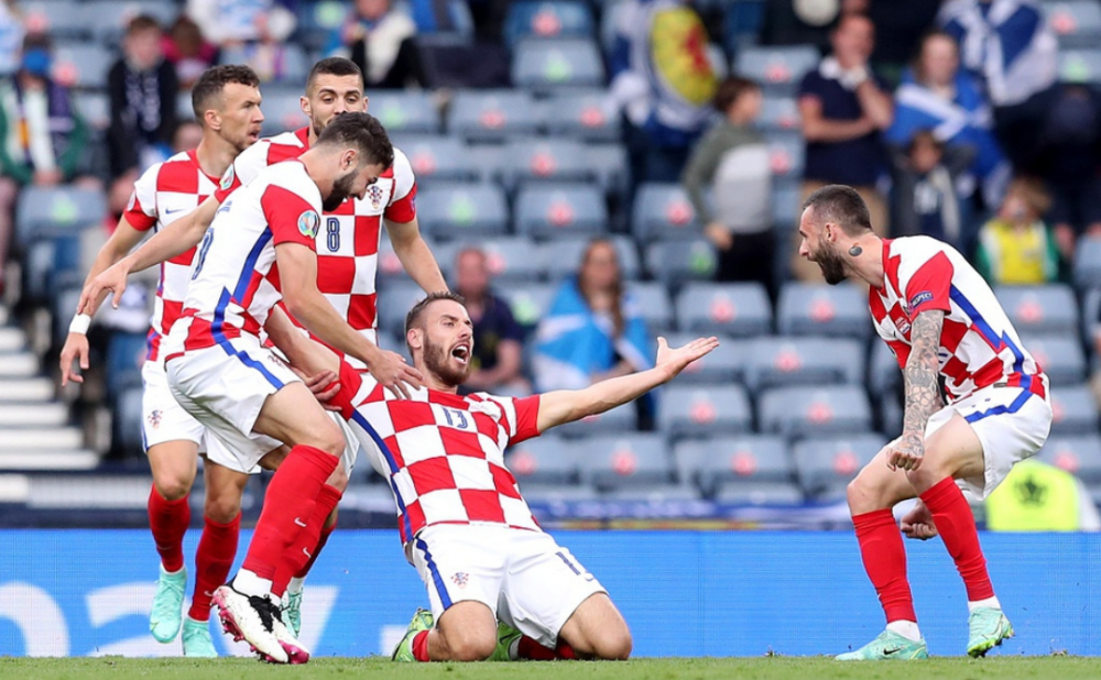 关于勒沃库森逆转克罗地亚，莫德里奇一己之力扛起全队的信息