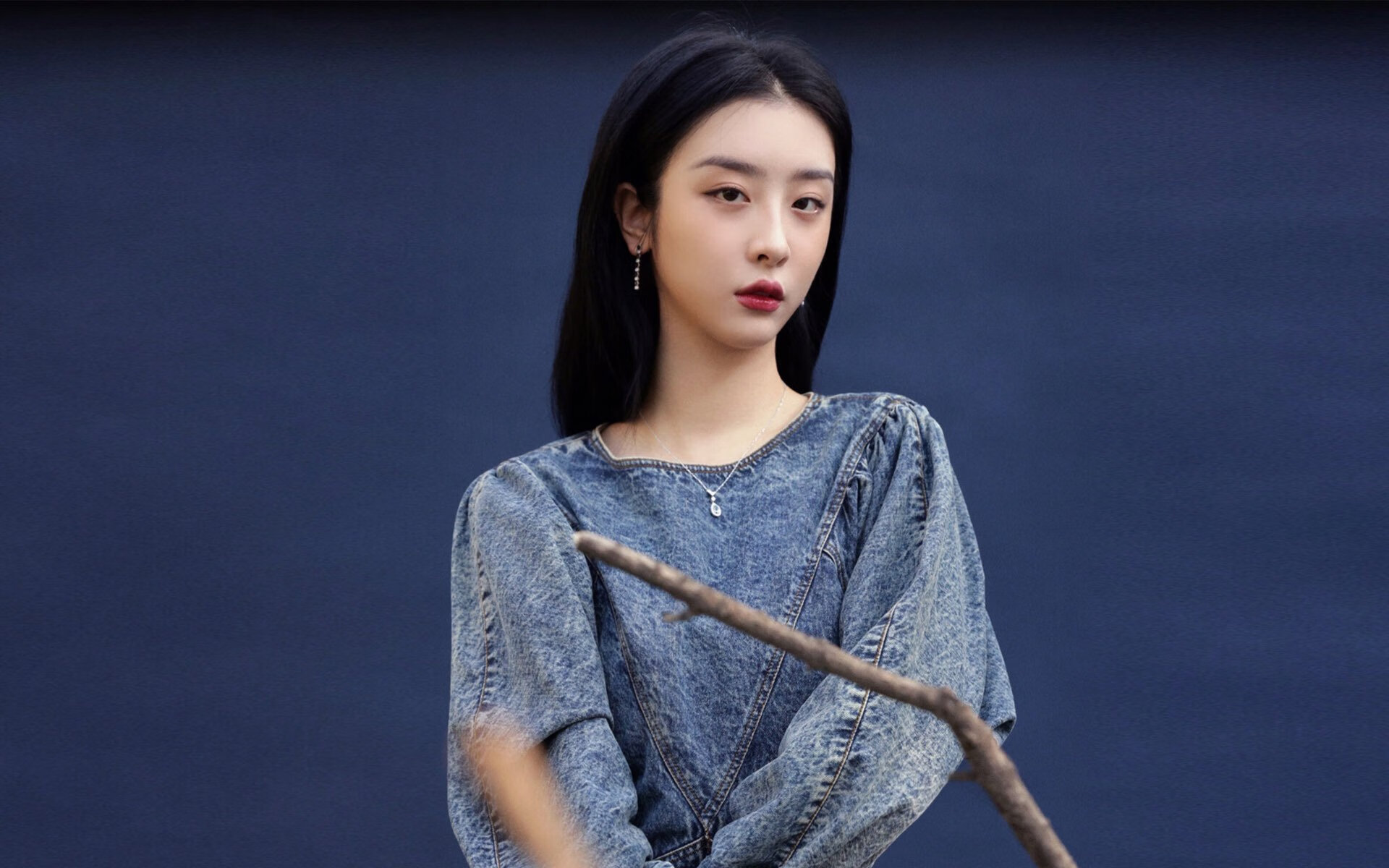 弗拉霍维奇爆发点燃欧战烽火,利物浦血拼瑞士军刀捍卫荣耀