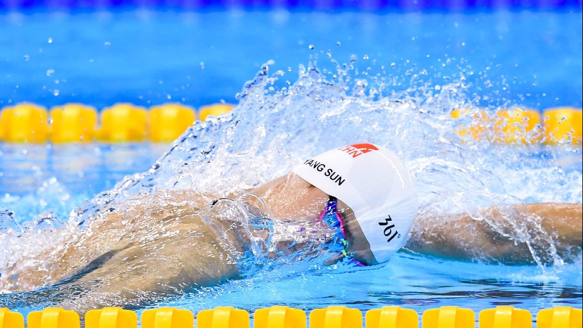 恩比德防守端锁死对手，步行者打穿太阳，攻防两端的极致演绎