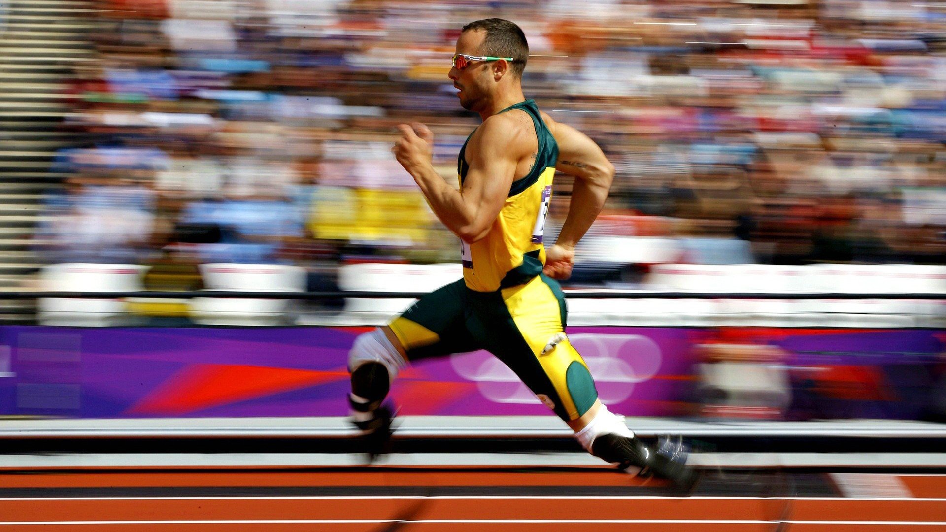 年度焦点之战之夜，拉什福德扛起全队