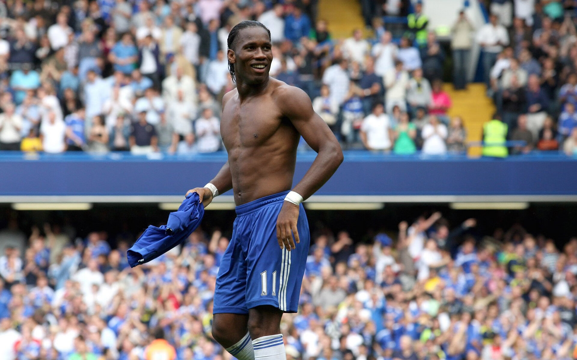 霍勒迪爆发,火箭战术压制新疆队,一场战术与意志的胜利